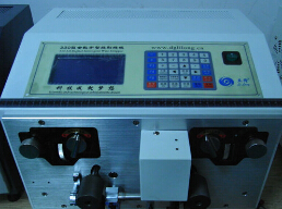 【大平方剝線機(jī)】擁有精密結(jié)實(shí)的機(jī)身，觸模式
